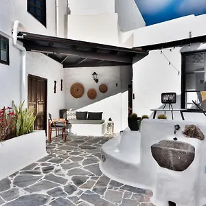 el-patio-de-franky-charming-house-in-teguise.in-canary-islands.com/